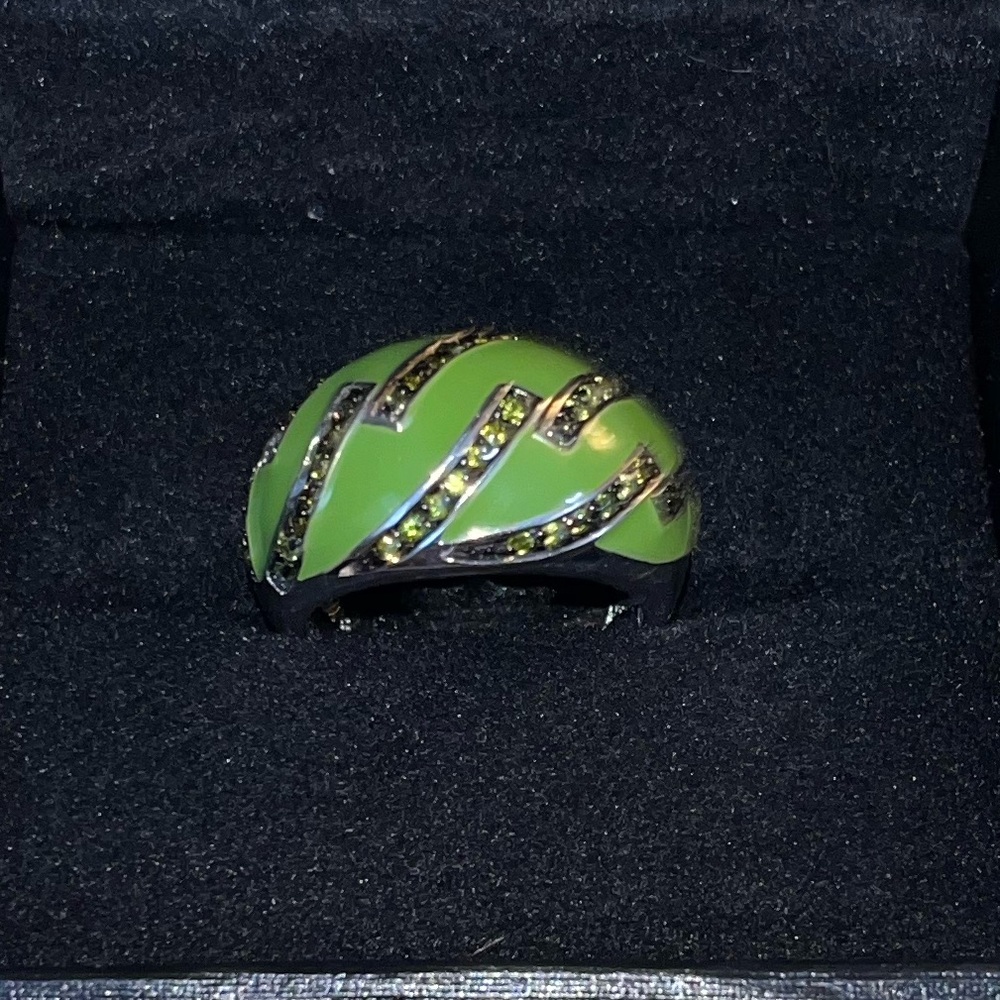 Peridot and enamel sterling silver ring